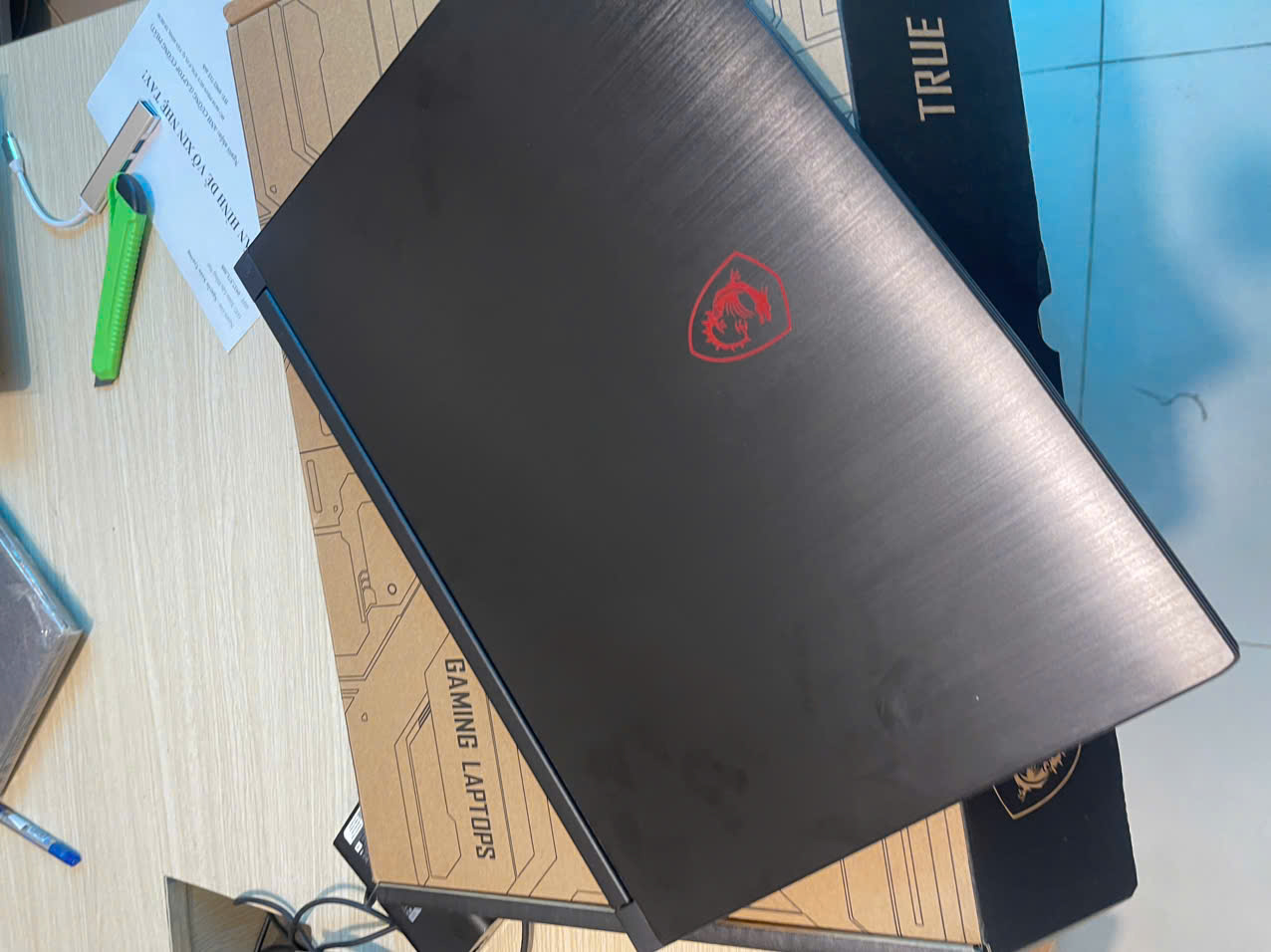 laptop gaming MSI GF63UX